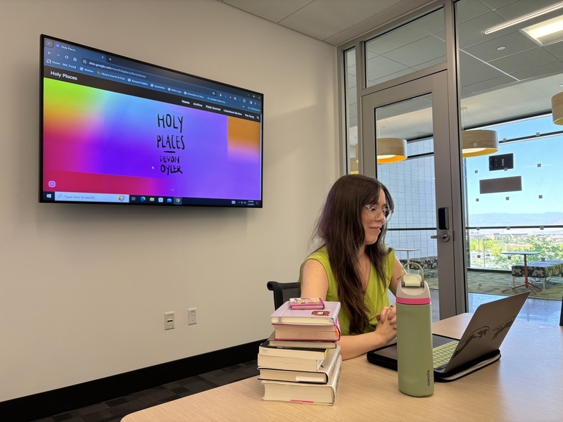 Devon Oyler at her thesis defense.